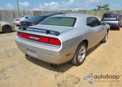 2009 Dodge Challenger Se/Sxt из США, поврежденный, VIN 2B3LJ44V89H504636